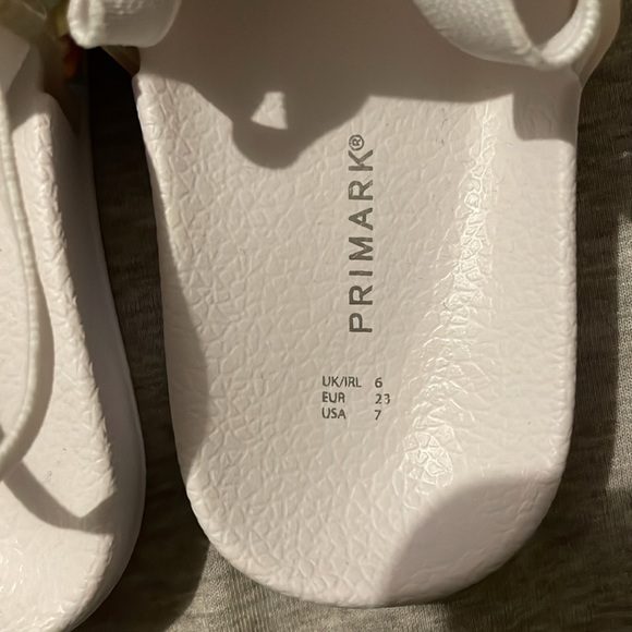 Heart Sandals Primark - Picture 4 of 4